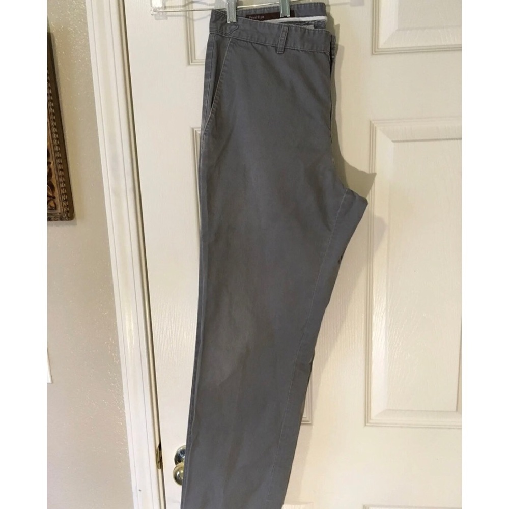 Perry Ellis’s khaki pants